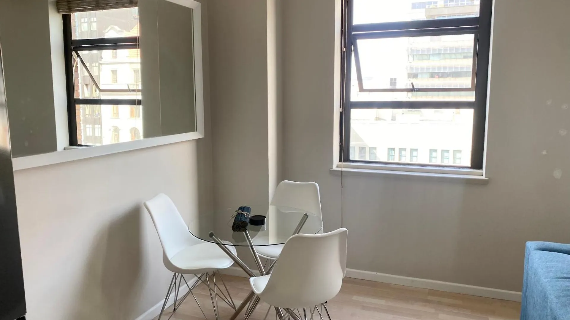 アパート One Bed At The Piazza On Church ケープタウン